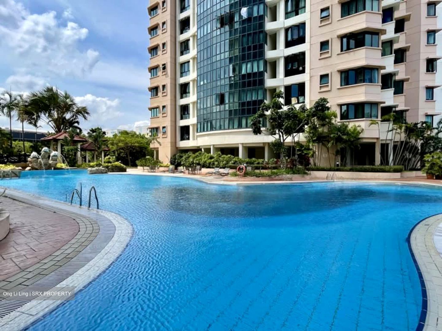 Simsville (D14), Condominium #550203521